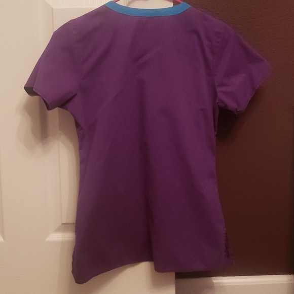 Scrub Set - Picture 2 of 6